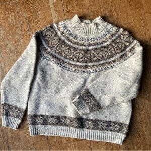 Classic Winter Sweater • Croft & Borrow • L • Cozy • Vintage